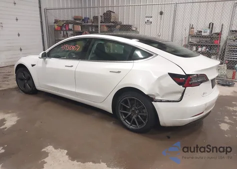 2019 Tesla Model 3 Long Range/Mid Range/Standard Range/Standard Range Plus from USA, damaged, VIN 5YJ3E1EA1KF484240